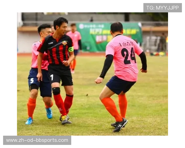 金秋足球争霸赛老年组别燃情启动